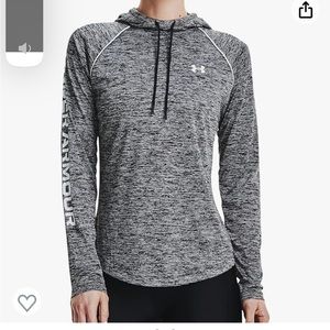 Peach under armor shirt. EUC. No snags or tears.